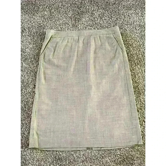 Banana Republic Dresses & Skirts - Tan Banana Republic Stretch Pencil Skirt Front Pockets Back Zip Size 8